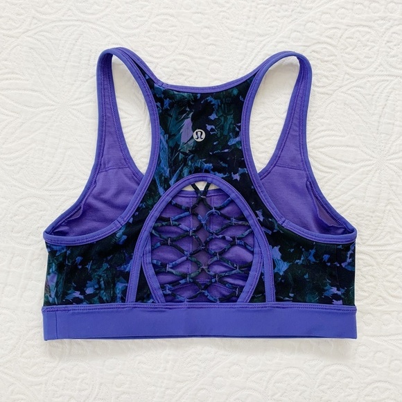 Lululemon Sweaty or Not Bra, Iris Flower (Sz 6) - Picture 6 of 9